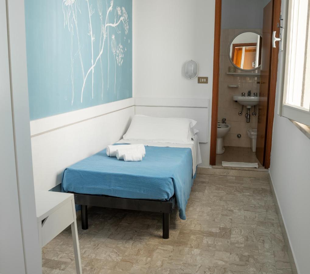 Hotel Villa Maris Rimini Exterior foto